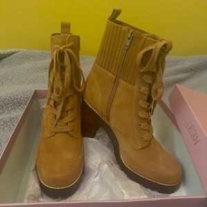 New Deltan combat boots. NEVER WORN